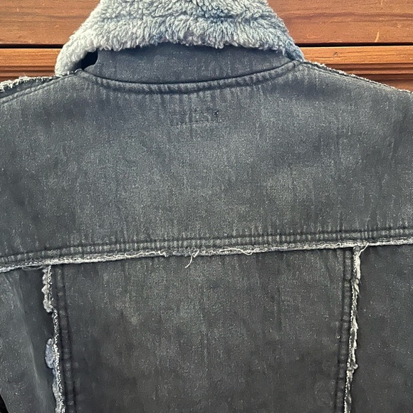 Lorena O Jean Jacket - Picture 7 of 10